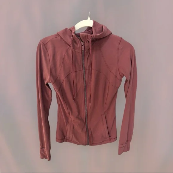 Lululemon Hooded Define Jacket
Nulu - Picture 4 of 7